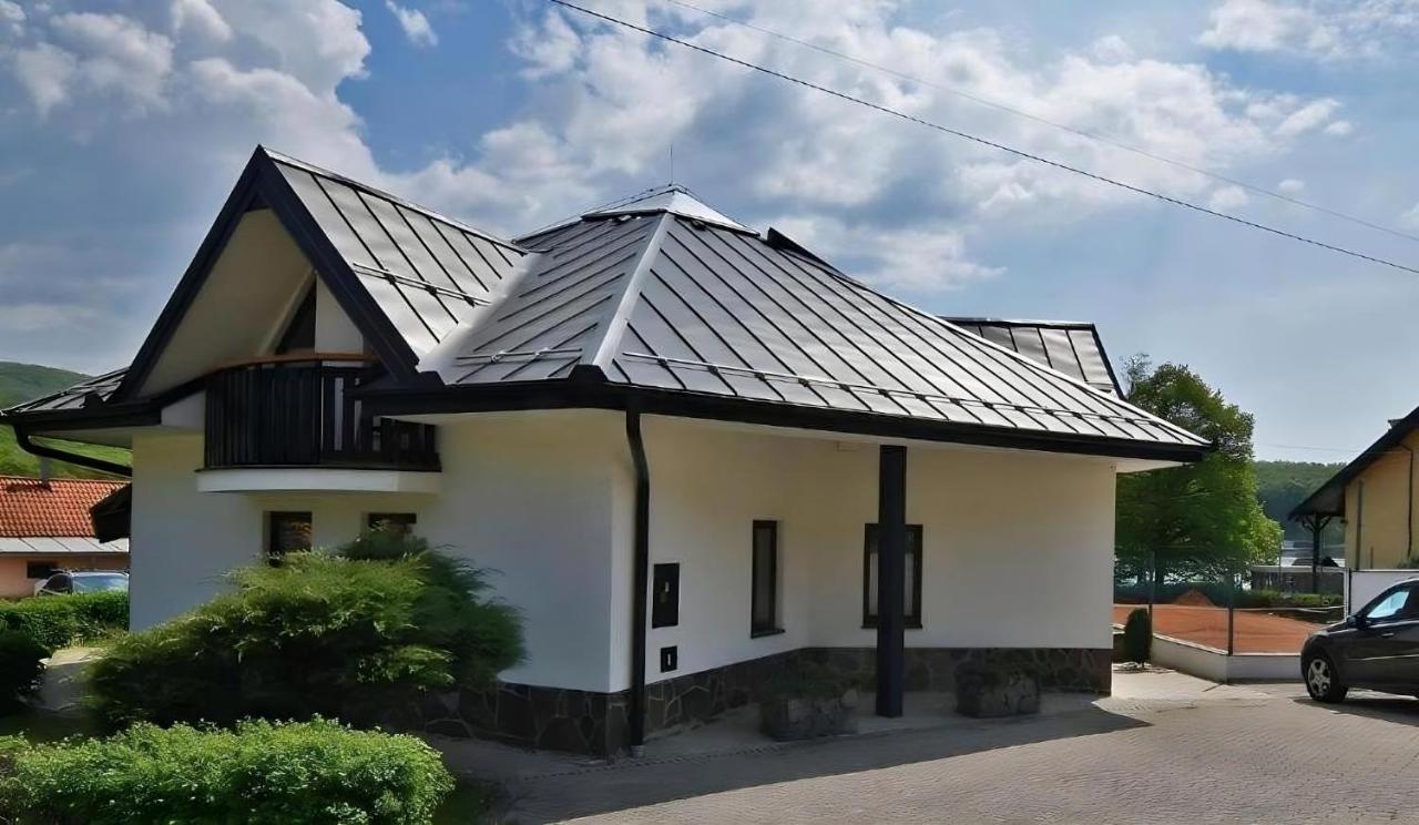 Penzion Pramen Vinné エクステリア 写真